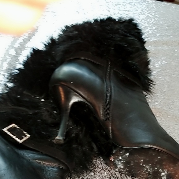 Colin stuart Black Faux Fur Booties - Picture 7 of 10